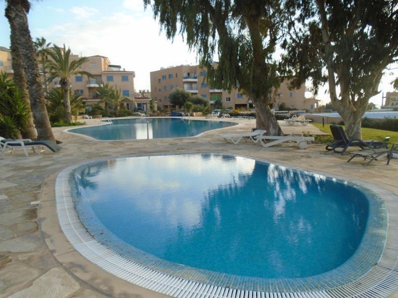 King'S Palace - Spacious 2 Bed, 2 Bath With Sea And Pool Views Paphos Ngoại thất bức ảnh